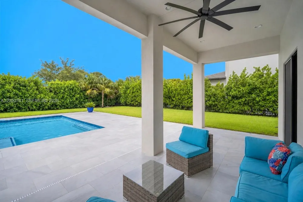 10702 SW 53rd St Cooper City, FL 33328