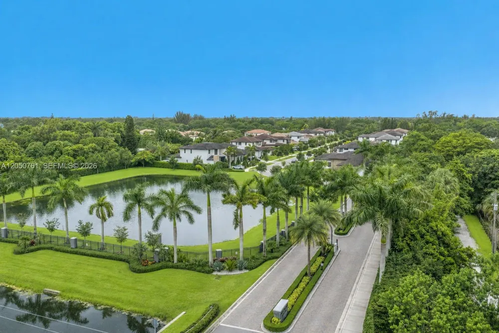 10702 SW 53rd St Cooper City, FL 33328