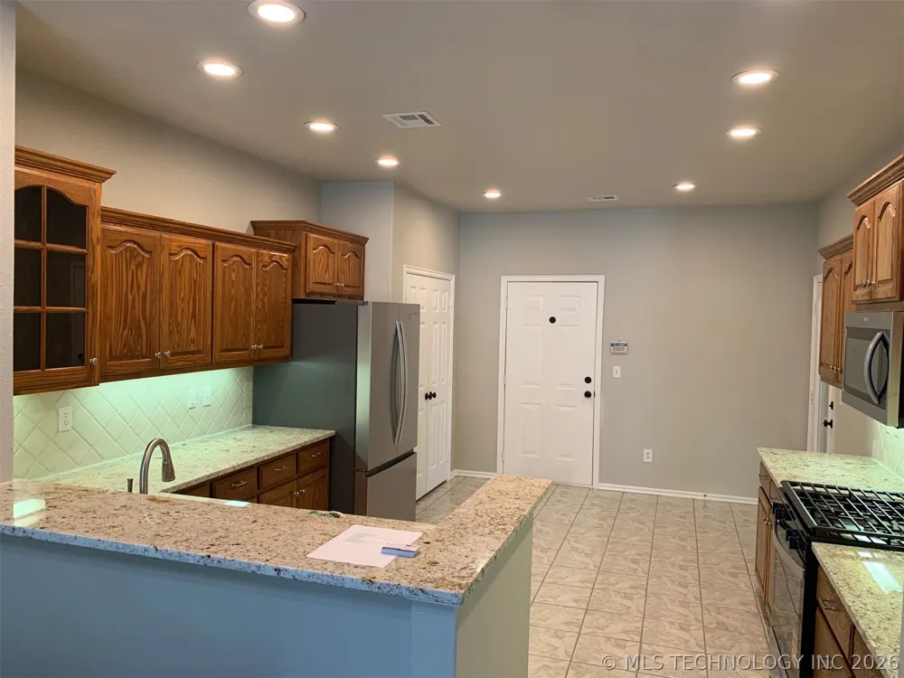 8410 E 74th Court Tulsa, OK 74133