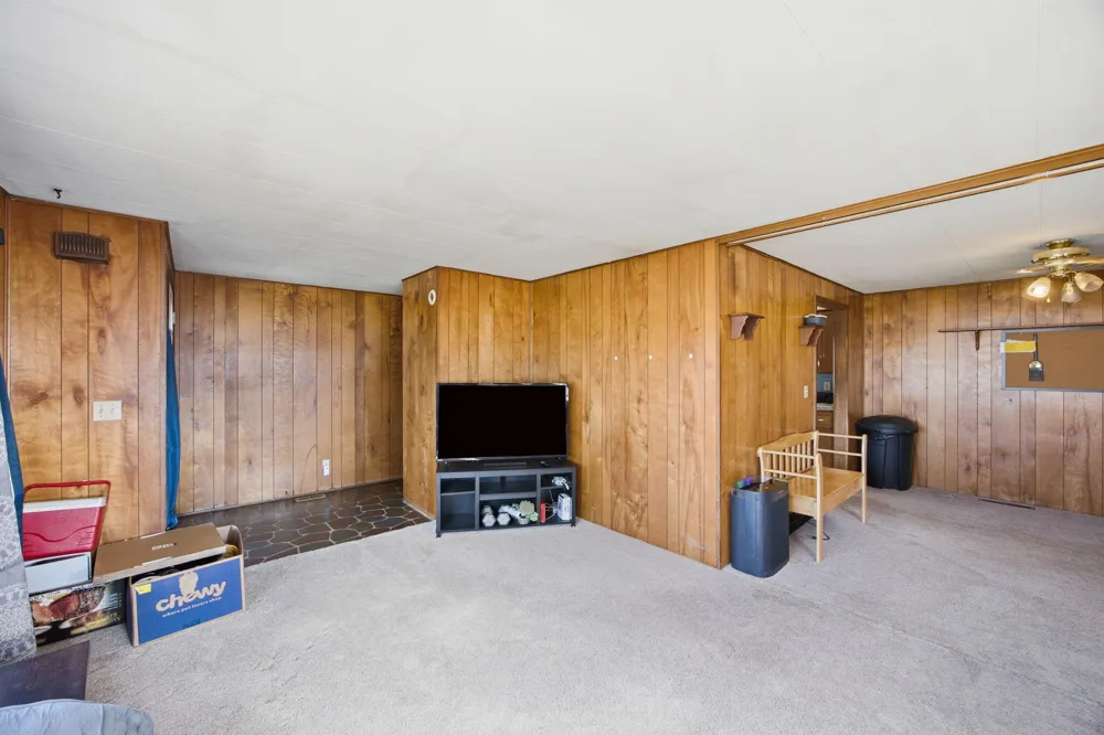 260 W Hayes Street Morton Township, MI 49332