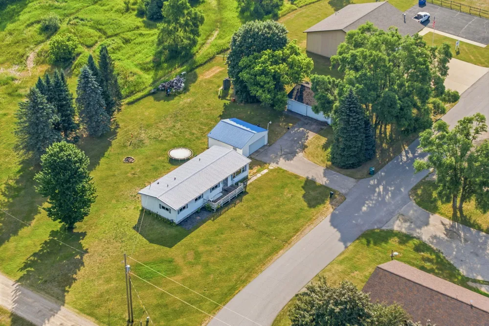 260 W Hayes Street Morton Township, MI 49332