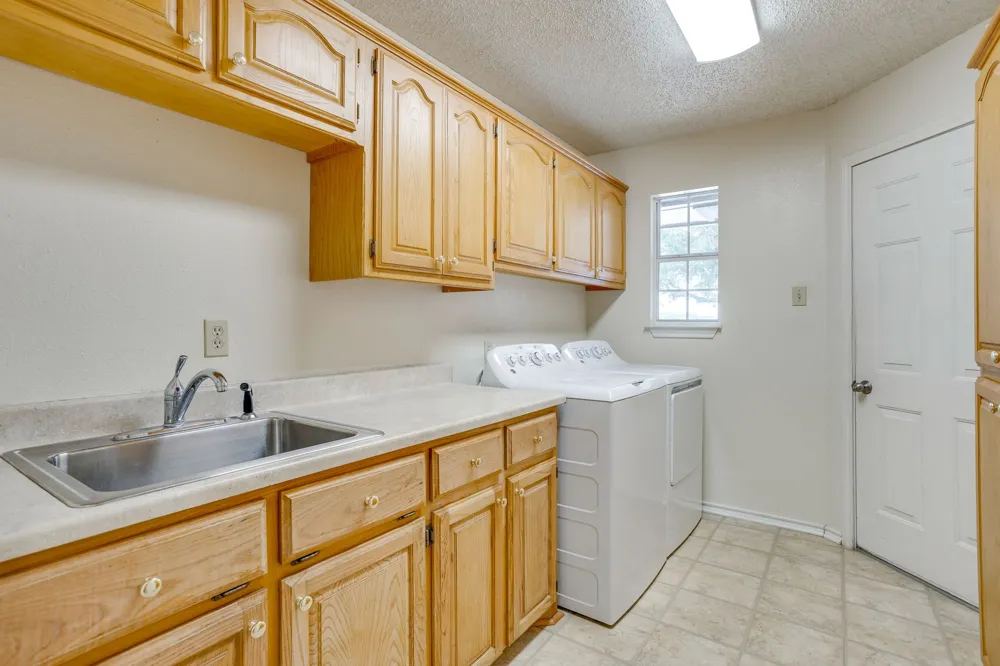 22011 Pebble Drive Whitney, TX 76692