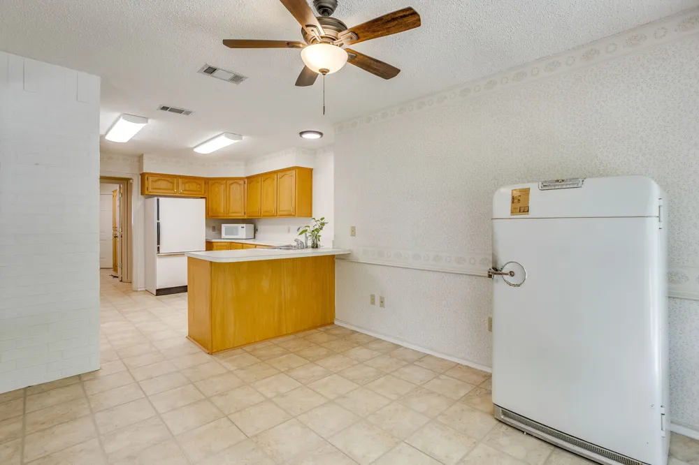 22011 Pebble Drive Whitney, TX 76692