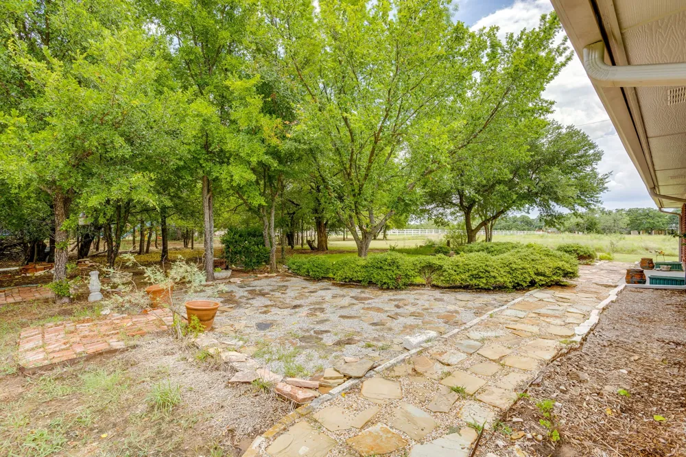22011 Pebble Drive Whitney, TX 76692