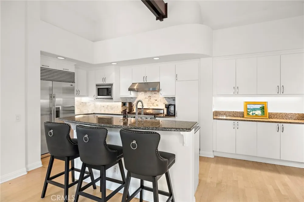 2741 Bungalow Corona del Mar, CA 92625