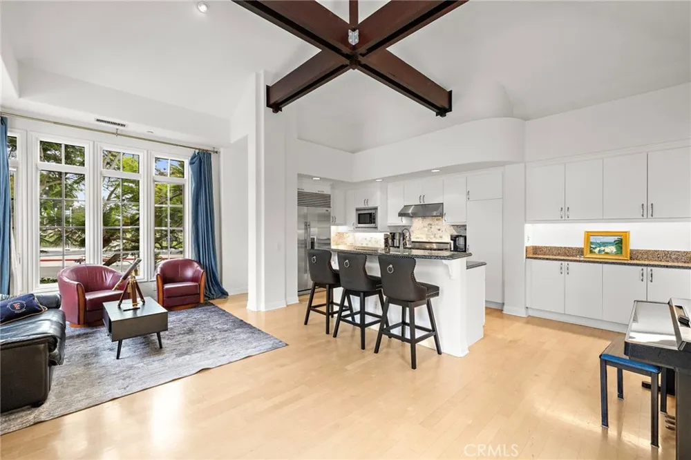 2741 Bungalow Corona del Mar, CA 92625