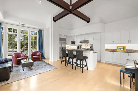 2741 Bungalow
