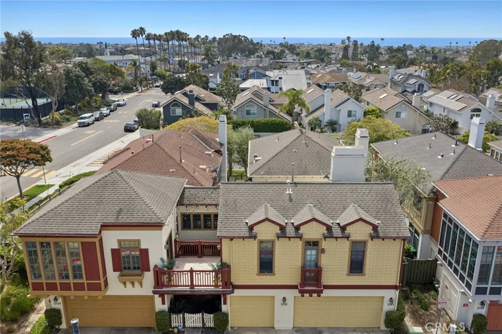 2741 Bungalow Corona del Mar, CA 92625