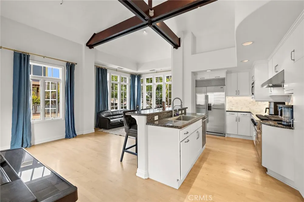 2741 Bungalow Corona del Mar, CA 92625