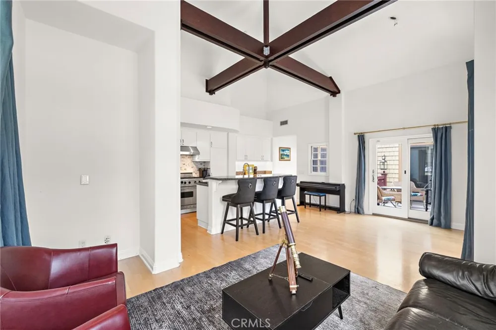 2741 Bungalow Corona del Mar, CA 92625