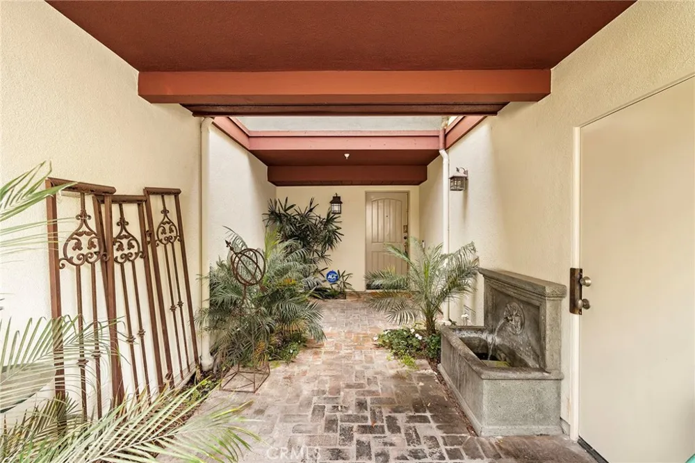 2741 Bungalow Corona del Mar, CA 92625
