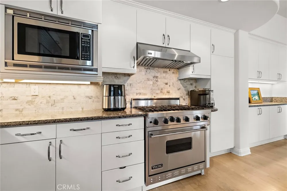 2741 Bungalow Corona del Mar, CA 92625
