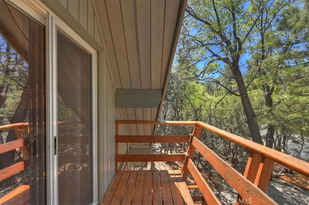 1710 Canyon Crest Big Bear Lake, CA 92315