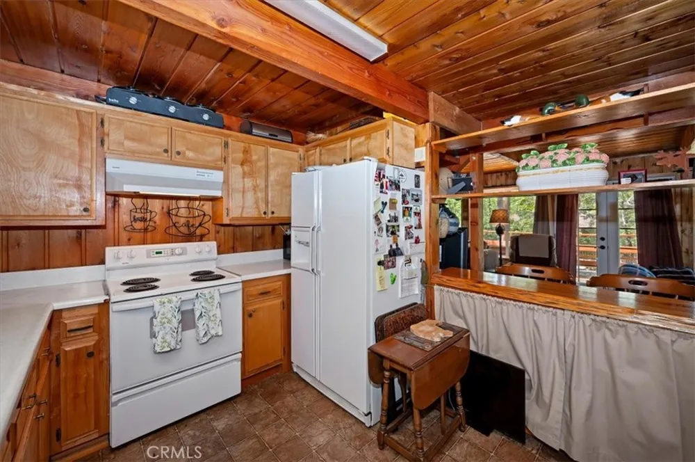 1710 Canyon Crest Big Bear Lake, CA 92315