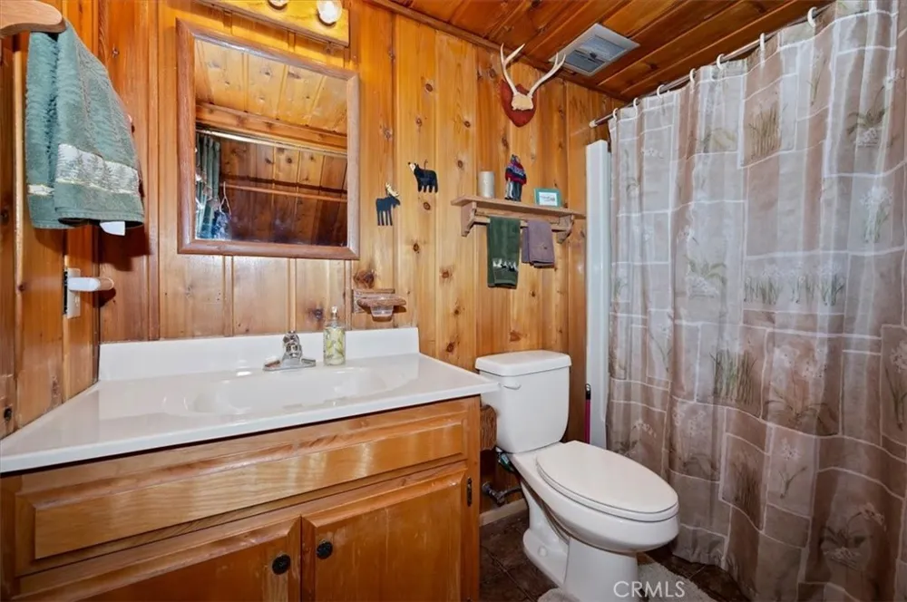 1710 Canyon Crest Big Bear Lake, CA 92315