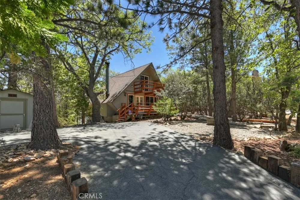 1710 Canyon Crest Big Bear Lake, CA 92315