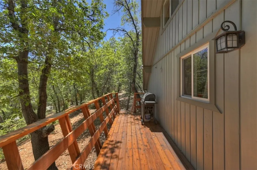 1710 Canyon Crest Big Bear Lake, CA 92315