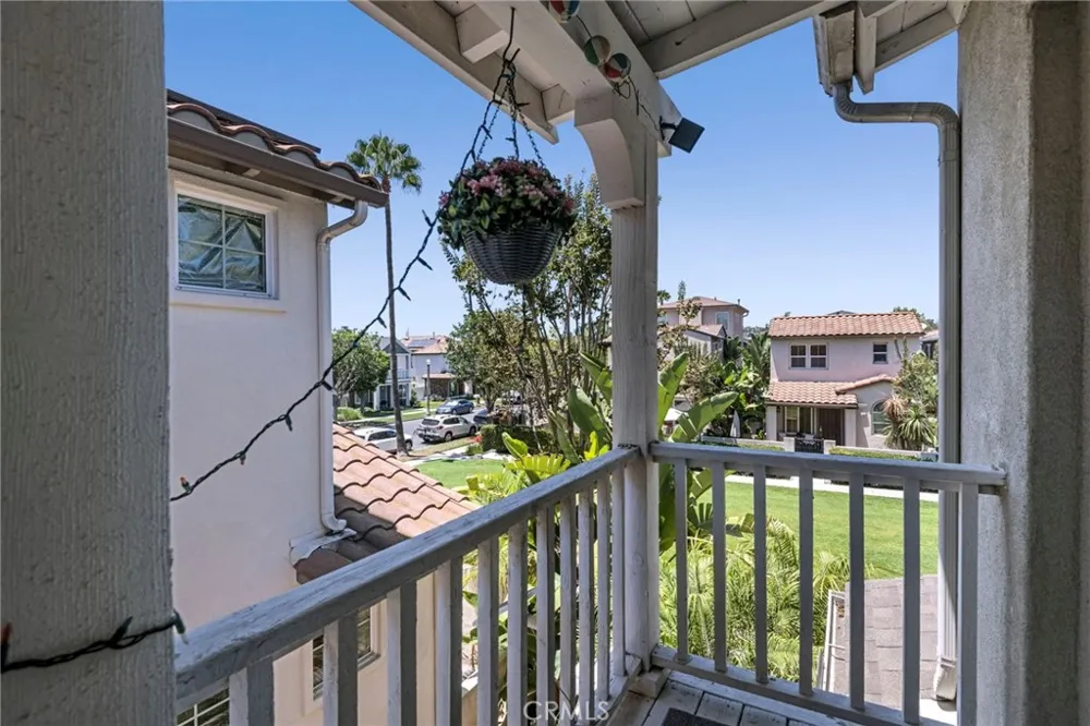 32 Sklar Ladera Ranch, CA 92694
