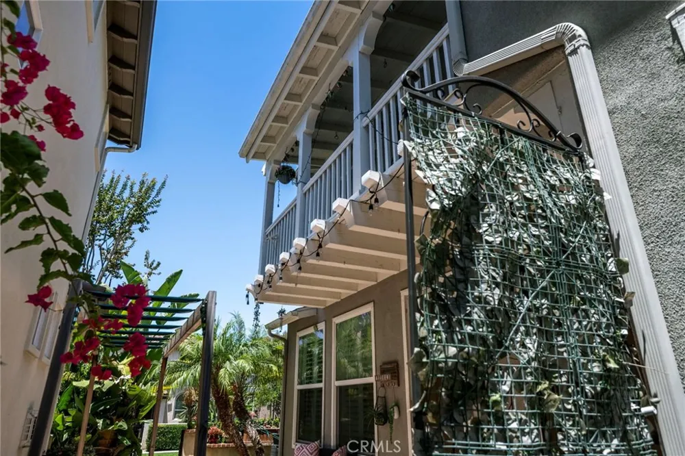 32 Sklar Ladera Ranch, CA 92694