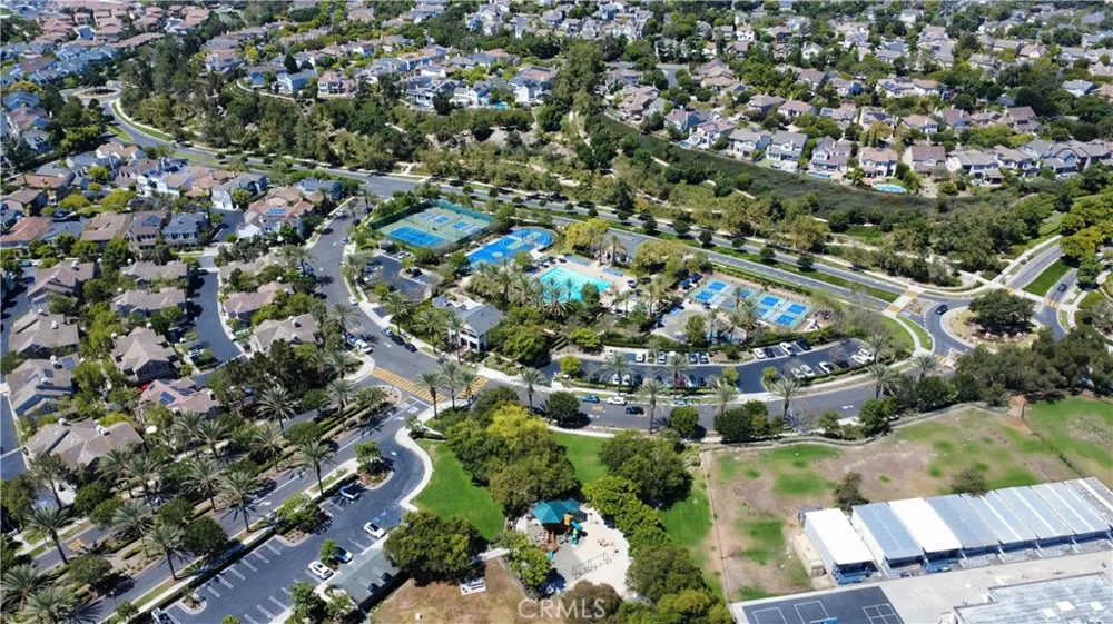 32 Sklar Ladera Ranch, CA 92694