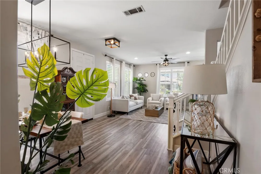 32 Sklar Ladera Ranch, CA 92694