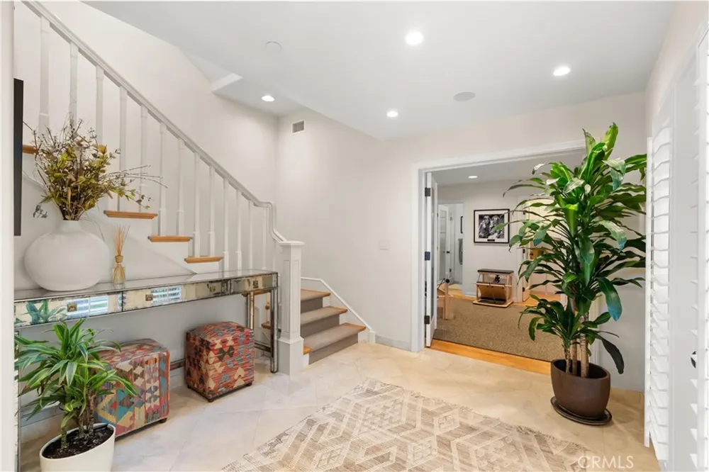 220 20th Street Manhattan Beach, CA 90266