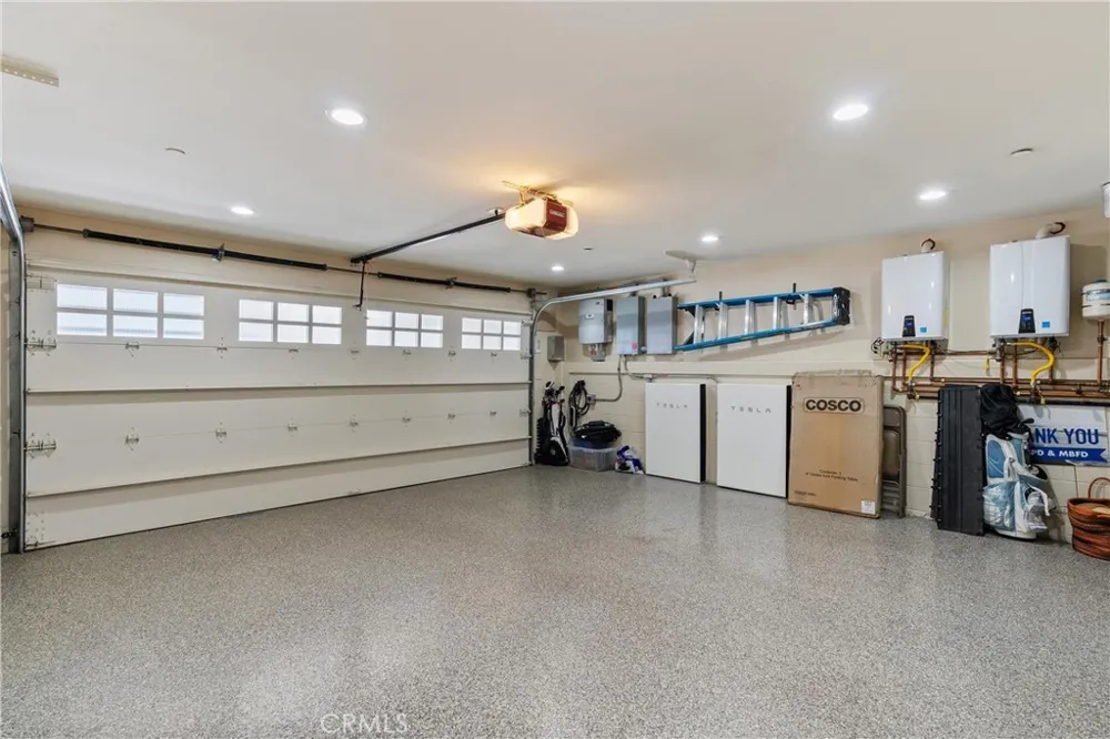 220 20th Street Manhattan Beach, CA 90266