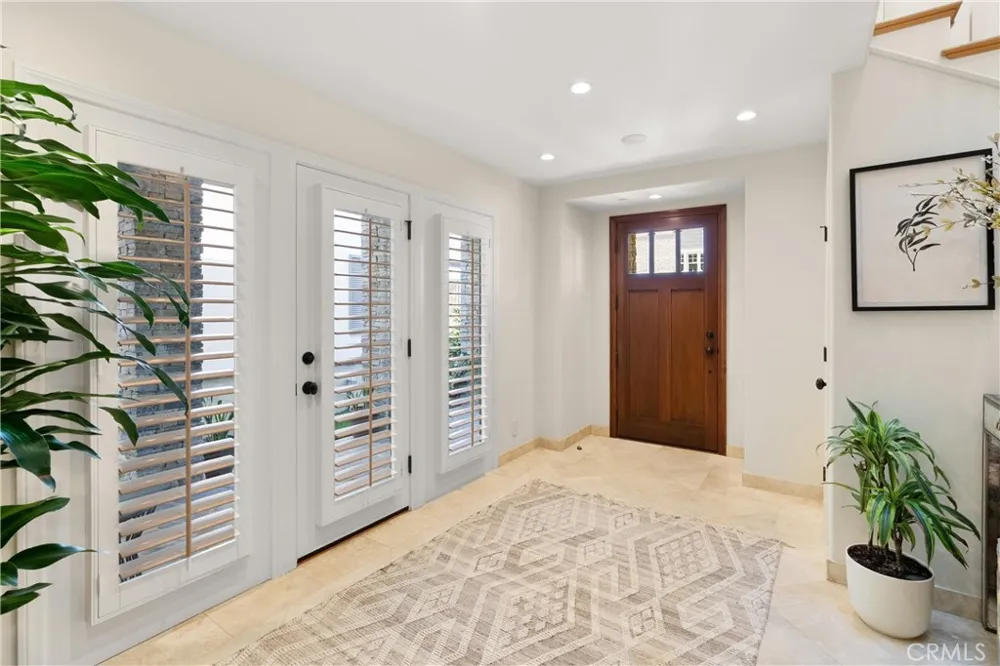 220 20th Street Manhattan Beach, CA 90266