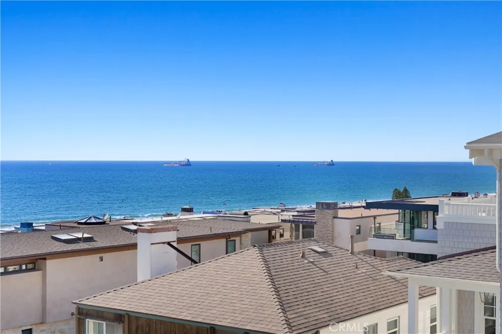 220 20th Street Manhattan Beach, CA 90266