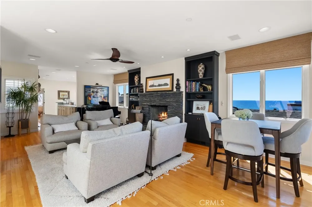 220 20th Street Manhattan Beach, CA 90266