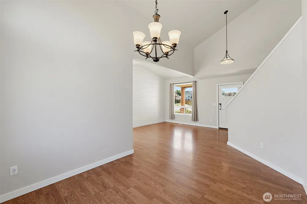 402 Orting Avenue NW Orting, WA 98360