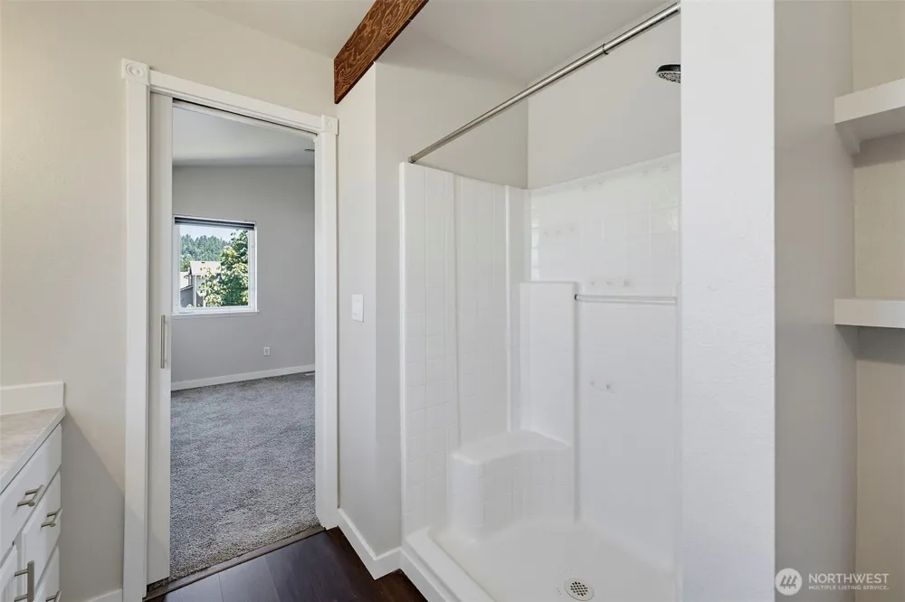 402 Orting Avenue NW Orting, WA 98360
