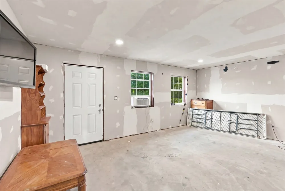 328 CR 1745 Mt Pleasant, TX 75455