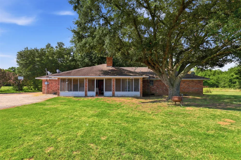 328 CR 1745 Mt Pleasant, TX 75455