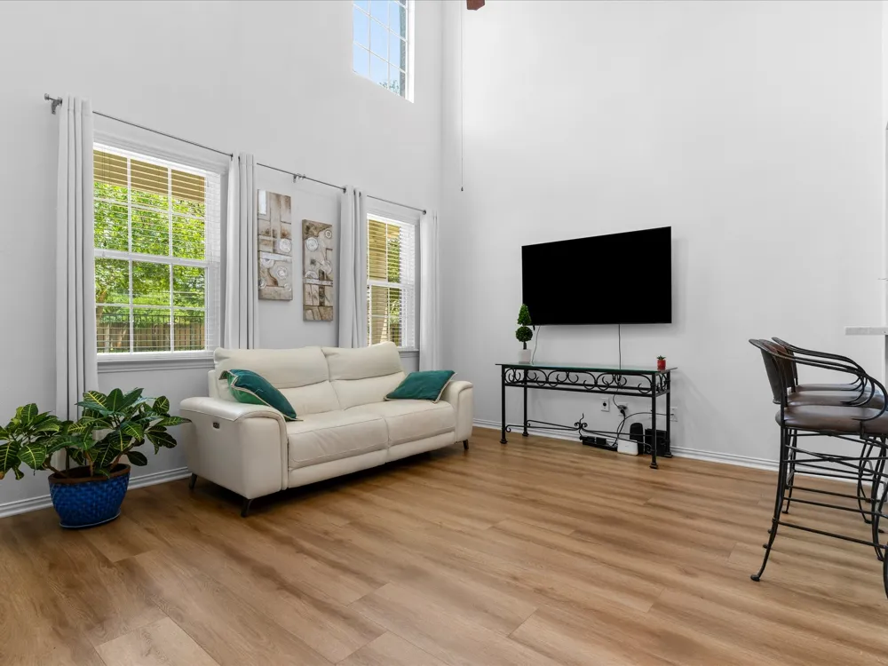 3106 Bedford Road Bedford, TX 76021