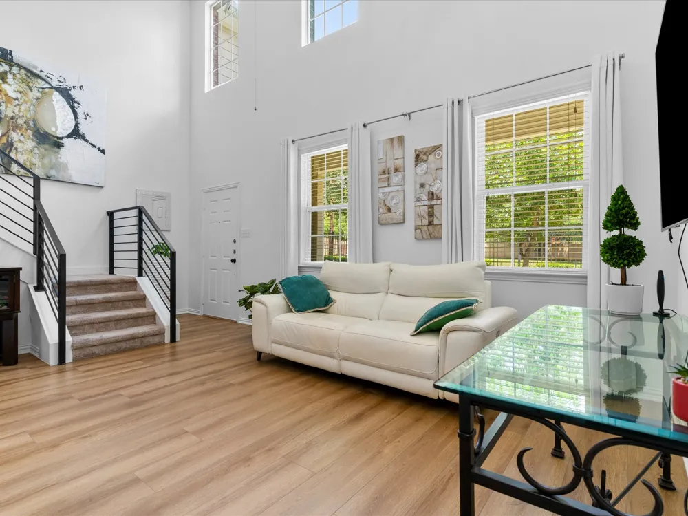 3106 Bedford Road Bedford, TX 76021