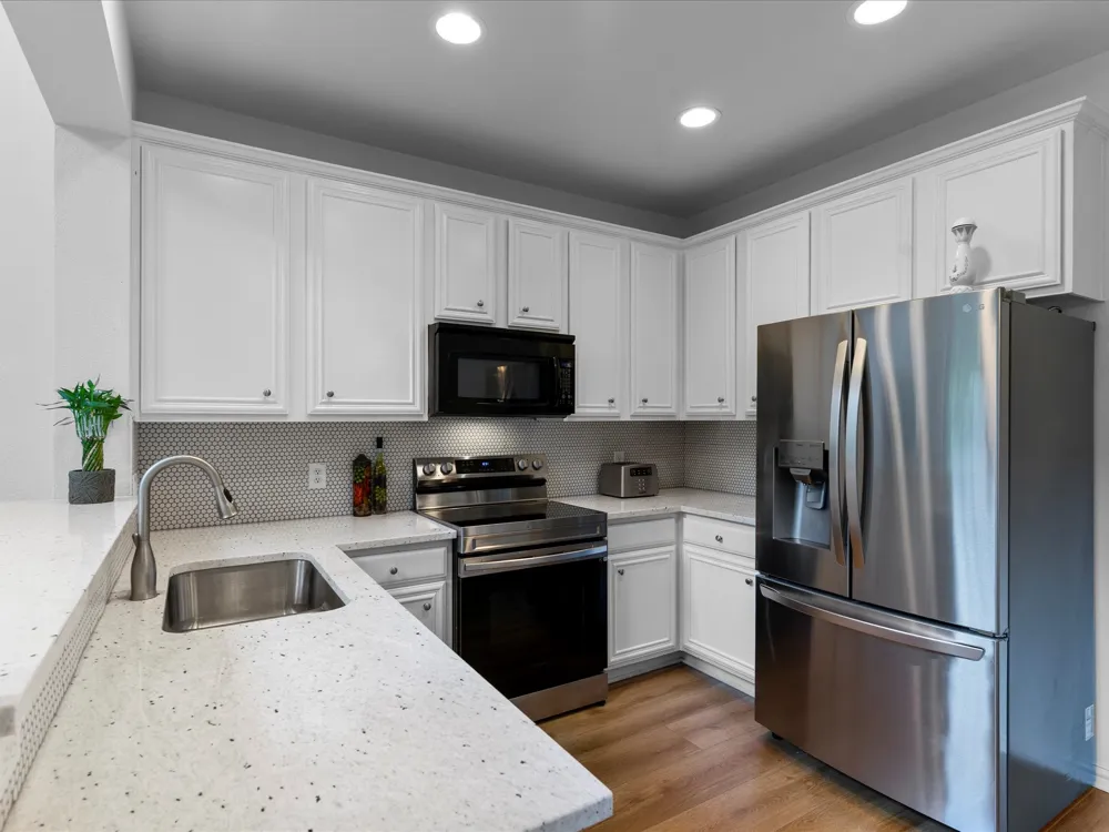 3106 Bedford Road Bedford, TX 76021
