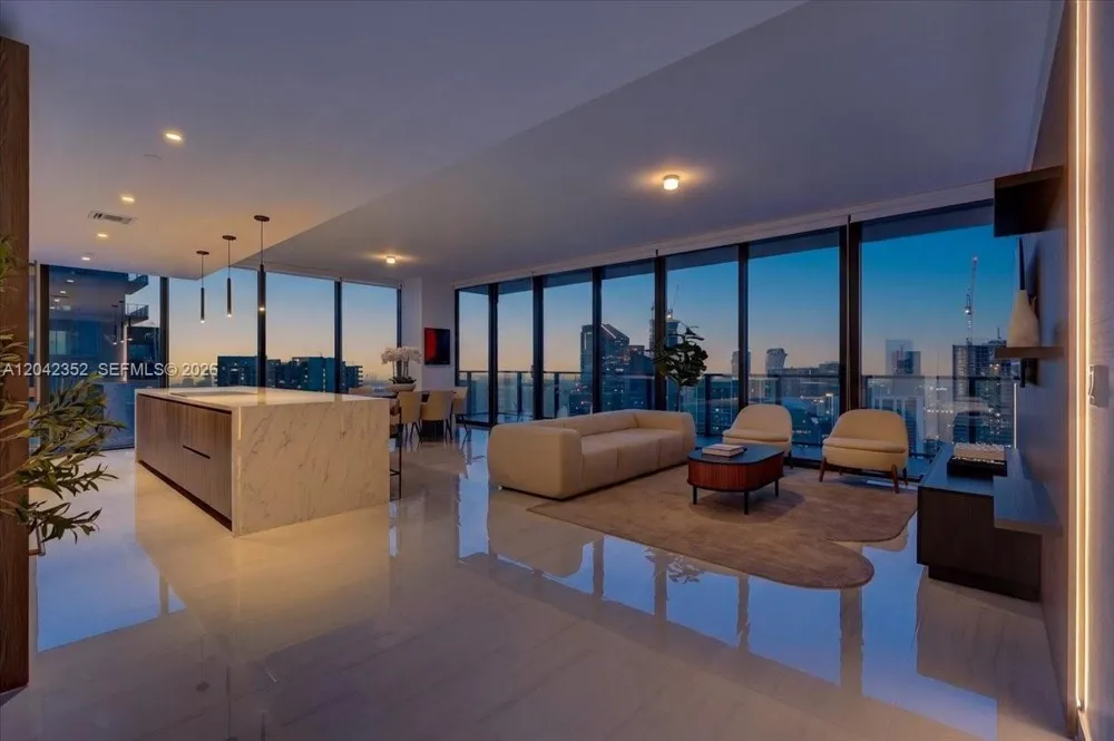 20 NE 11th St #6003 Miami, FL 33132
