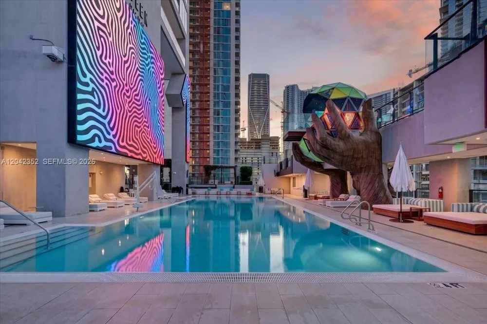 20 NE 11th St #6003 Miami, FL 33132