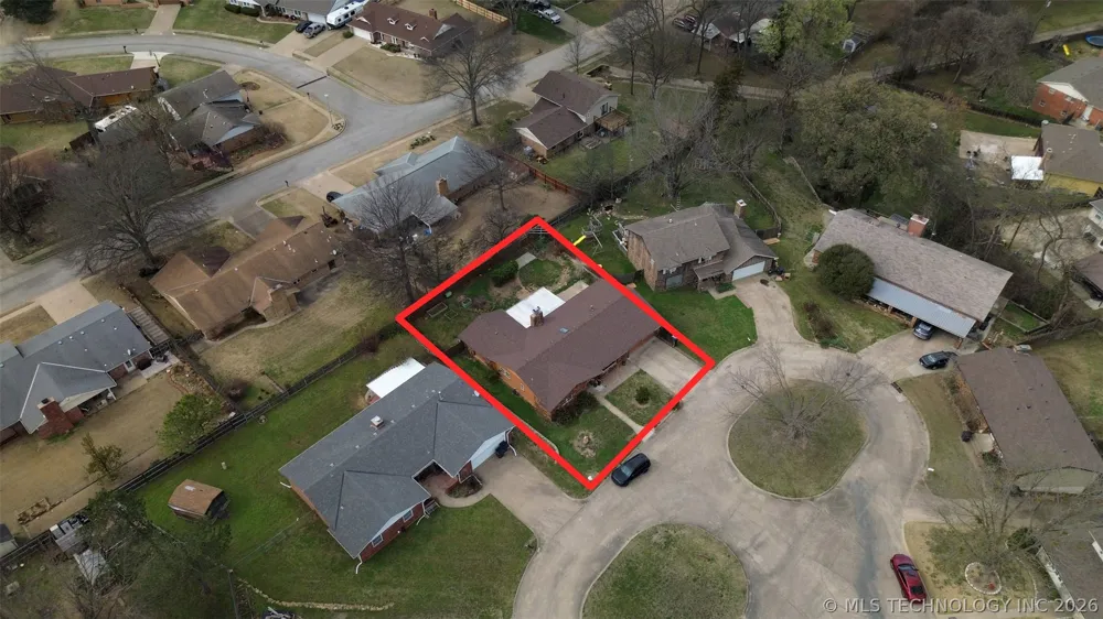 1045 Rolling Meadows Bartlesville, OK 74006