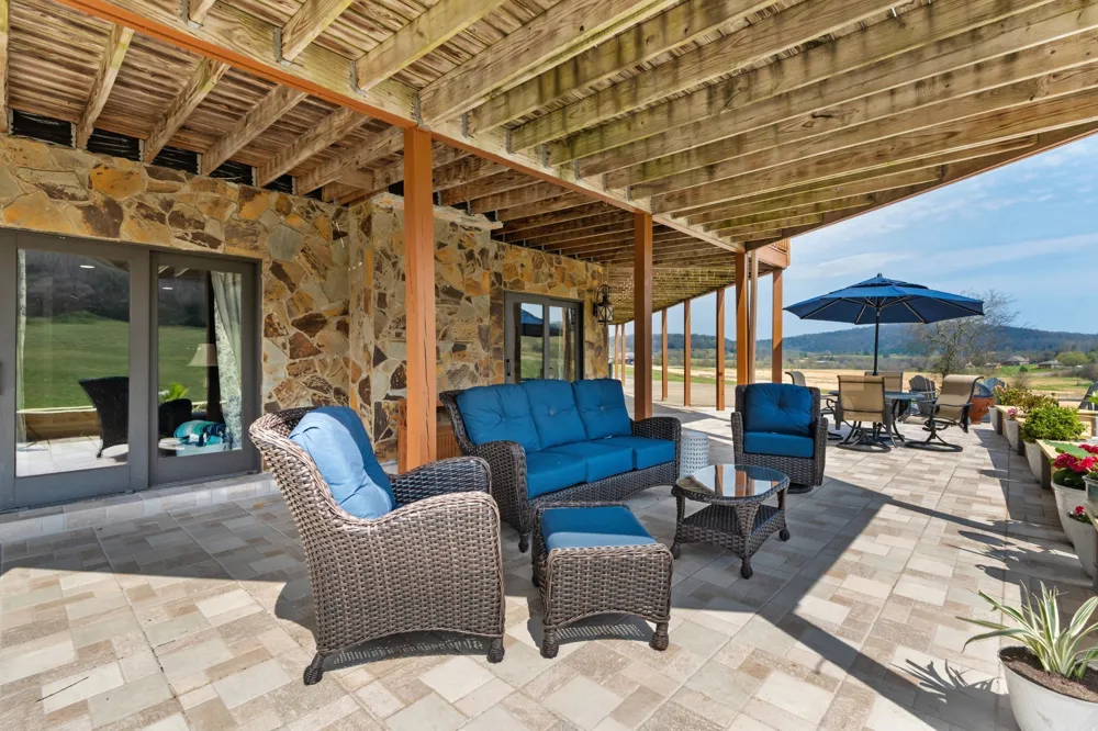 2063 Kennedy Creek Rd Auburntown, TN 37016