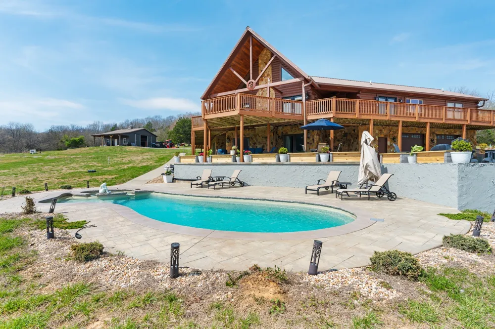 2063 Kennedy Creek Rd Auburntown, TN 37016