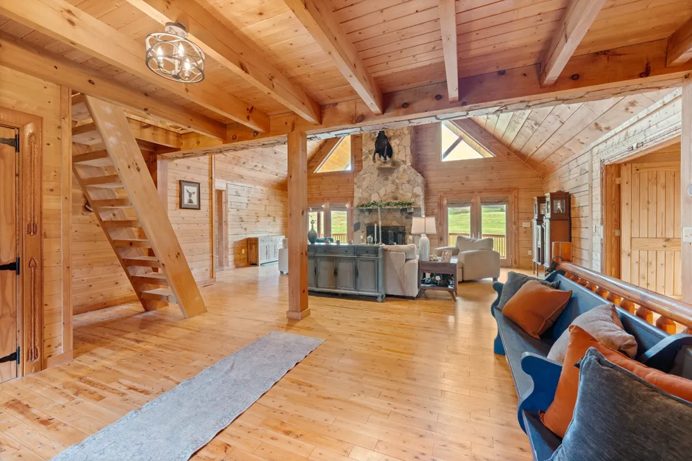 2063 Kennedy Creek Rd Auburntown, TN 37016