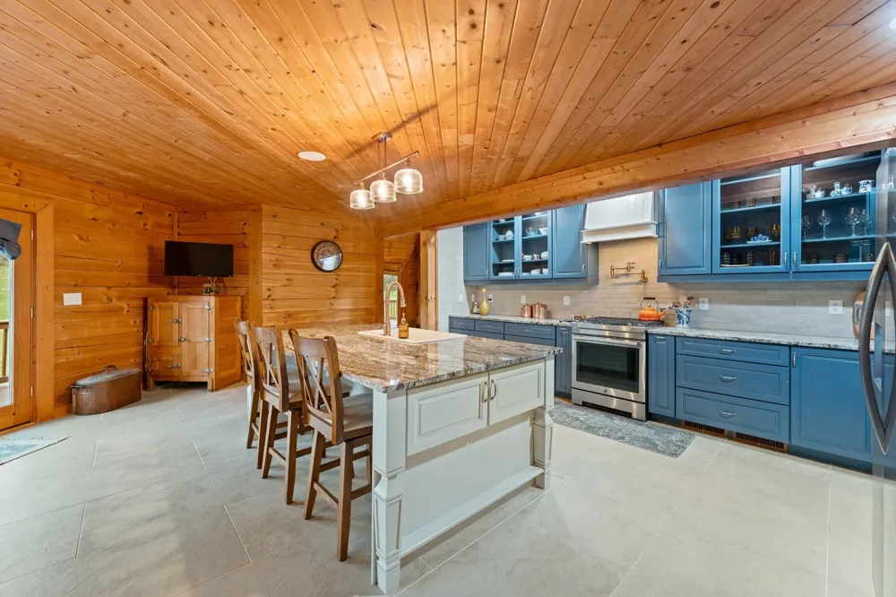 2063 Kennedy Creek Rd Auburntown, TN 37016