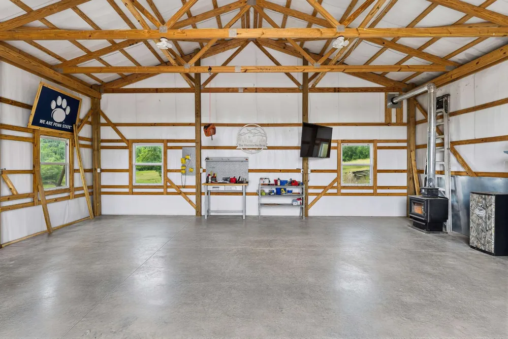 2063 Kennedy Creek Rd Auburntown, TN 37016