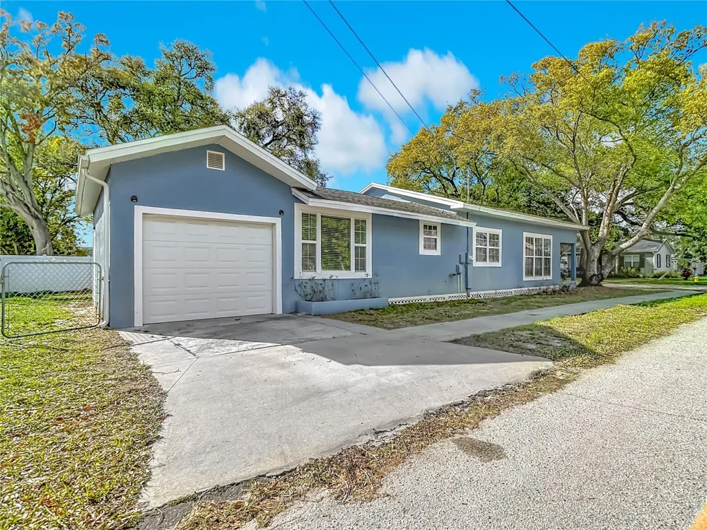 3002 W ARCH STREET Tampa, FL 33607