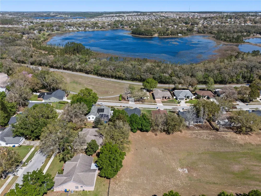 834 HIGH POINTE CIRCLE Minneola, FL 34715