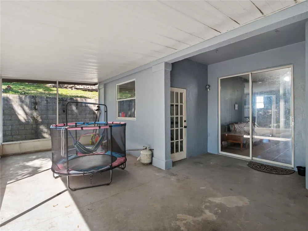 834 HIGH POINTE CIRCLE Minneola, FL 34715
