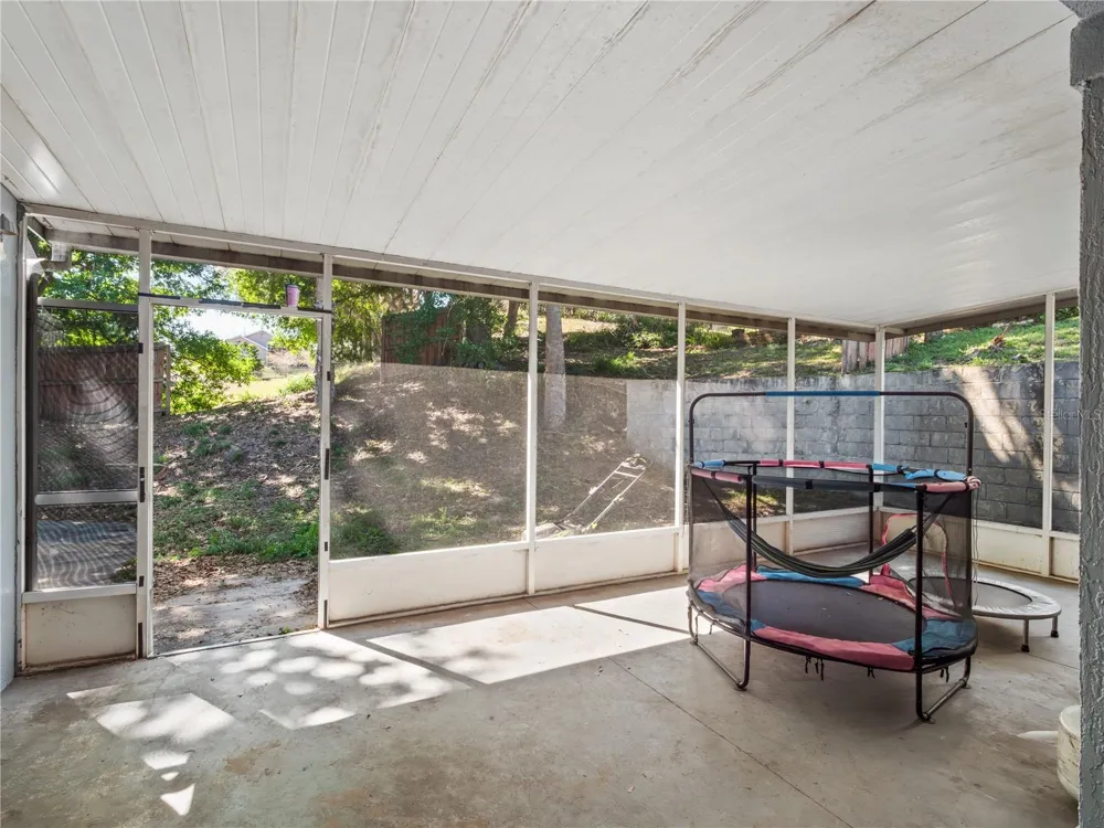 834 HIGH POINTE CIRCLE Minneola, FL 34715
