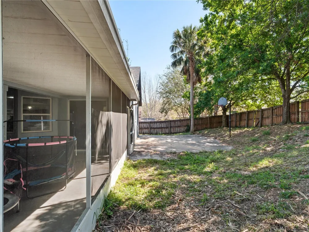 834 HIGH POINTE CIRCLE Minneola, FL 34715